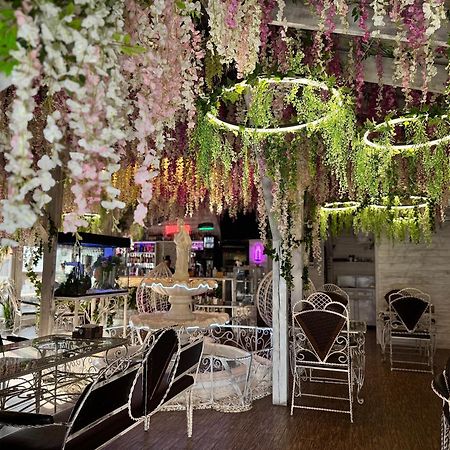 Viktoriya Family Hotel Restaurant Complex Kiev Bagian luar foto