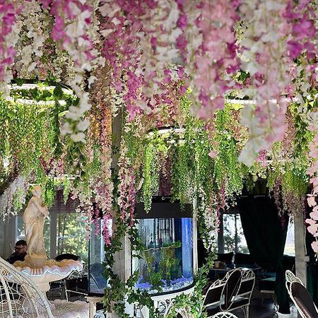 Viktoriya Family Hotel Restaurant Complex Kiev Bagian luar foto