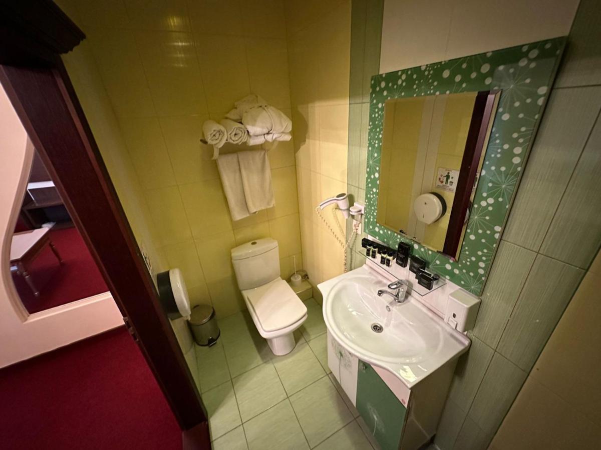 Viktoriya Family Hotel Restaurant Complex Kiev Bagian luar foto